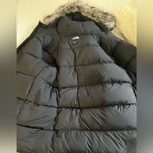 North Face McMurdo parka, size large. $300 OBO